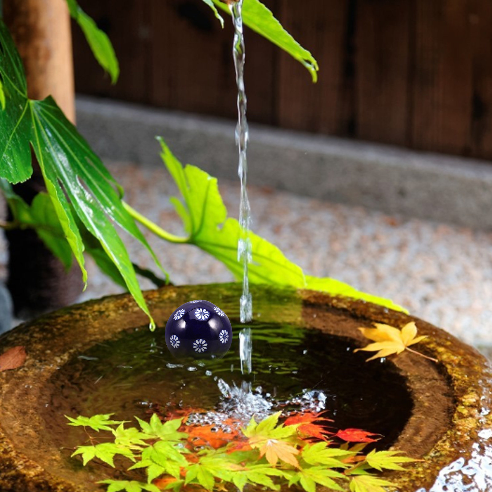 Aquarium Fish Pond - Ceramic Floating Pond Ball Artistic Handpainted